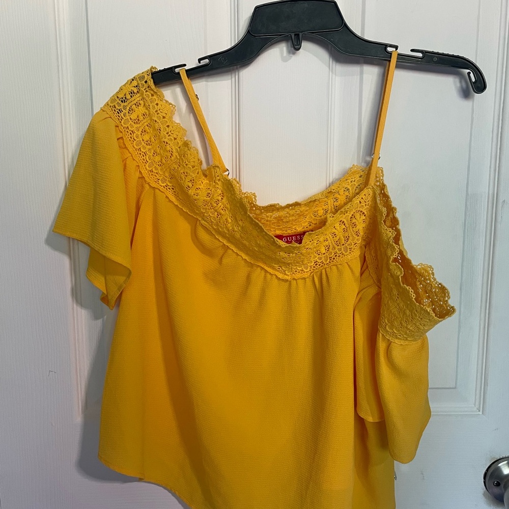 Guess Yellow Ruffled Cropped Blouse - Picture 14 of 14
